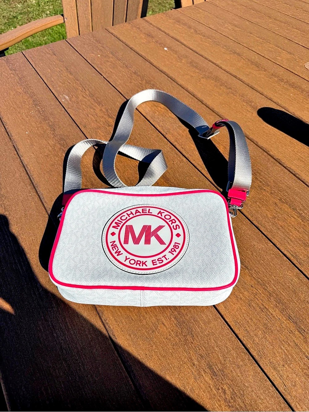 Michael Kors Jet Set Large East West Crossbody Bag Gray & Pink